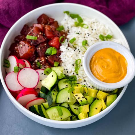 Poke Bowls With Spicy Mayo Sauce Simple Seafood Recipes