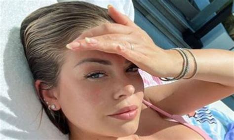 9 Hot Sexy Costanza Caracciolo Bikini Pics