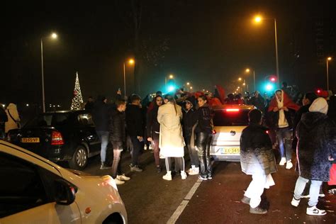 Marokkaanse Gemeenschap In Enschede Viert Feest Na WK Stunt Marokko