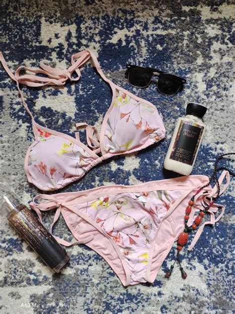 Floral Bikini Top Bottom Women S Fashion Swimwear Bikinis Swimsuits On Carousell