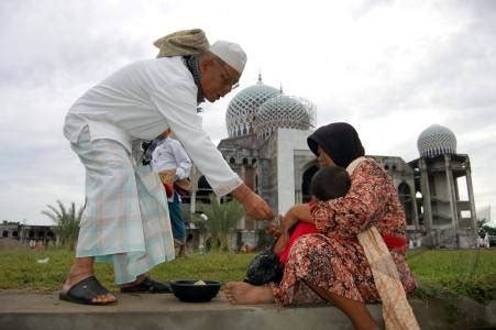 Dahsyatnya Sedekah di Bulan Ramadhan - LMI KABUPATEN KEDIRI