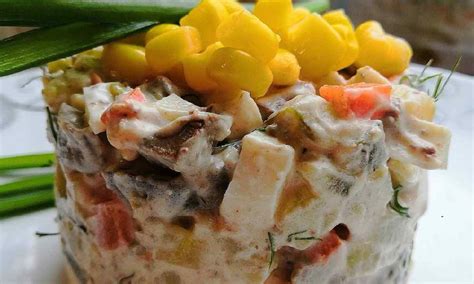 Курячий салат з морквою