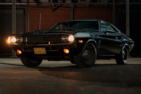 1970 Dodge Challenger HEMI R T Black Ghost Uncrate