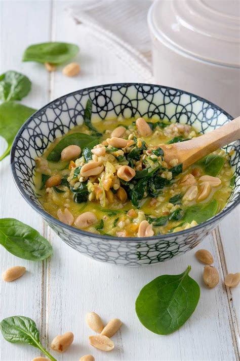 Spinat Buchweizen Pfanne Rezept mit Erdnüssen