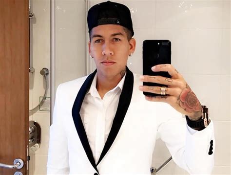 Roberto Firmino Age Height Weight Wife Wages Biography