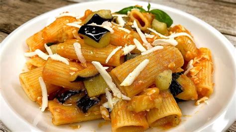 La pasta siciliana più gustosa Non mi stanco mai di mangiare questa