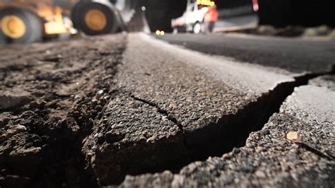 Cuál es la razón detrás de la formación de baches en las calles