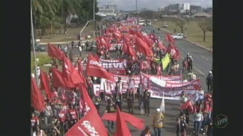 Vídeo Professores da UFSCar em São Carlos entram em greve São Carlos