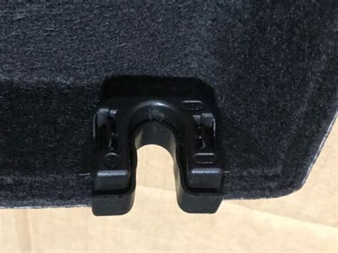 GENUINE FORD PARCEL SHELF PIVOT CLIP FITS C MAX FIESTA FOCUS MONDEO