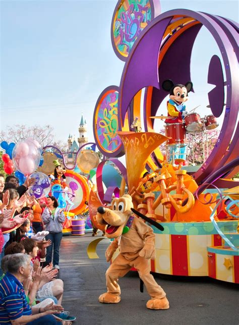 Mickey Mouse nighttime show coming to Disneyland – Orange County Register