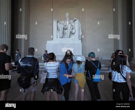 Lincoln Memorial interior Stock Photo - Alamy