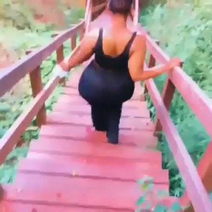 Real African Curves Sheesh Big Booty Walk Away Porn Video