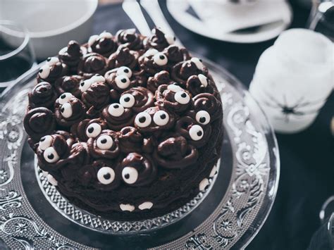 DIY Gruselige Halloween Schokoladen Torte Mit Augen Backen Yeah Handmade