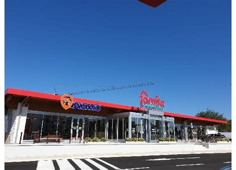 Inaugurato Il Nuovo Famila Superstore A Terlizzi Bari Alimentando