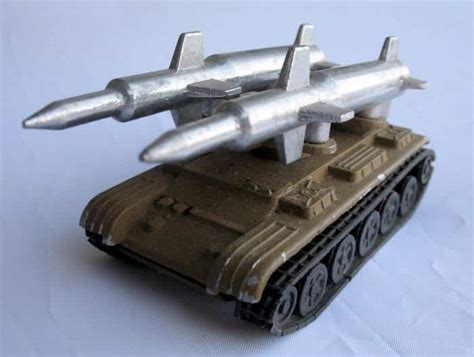 Советские военные игрушки: фотографии как из детства
