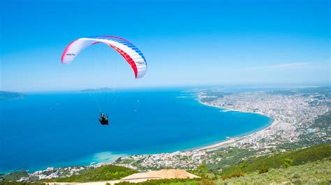 Discover the EN-A/EN-B paragliders from Papillon Paragliders