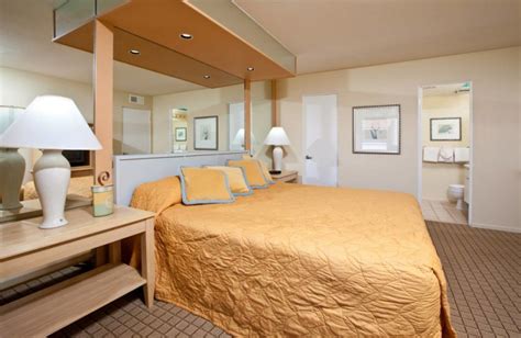 Desert Vacation Villas (Palm Springs, CA) - Resort Reviews ...