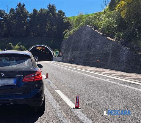 Incidente Lungo L Autostrada A Ferito Motociclista Chilometri Di