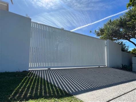 Custom Vertical Slat Sliding Gate Graeme Diy Fencing Supply Perth