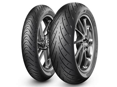 METZELER ROADTEC 01 SE: Νο1 μετά από δοκιμή του MOTORRAD - MotorBike.gr