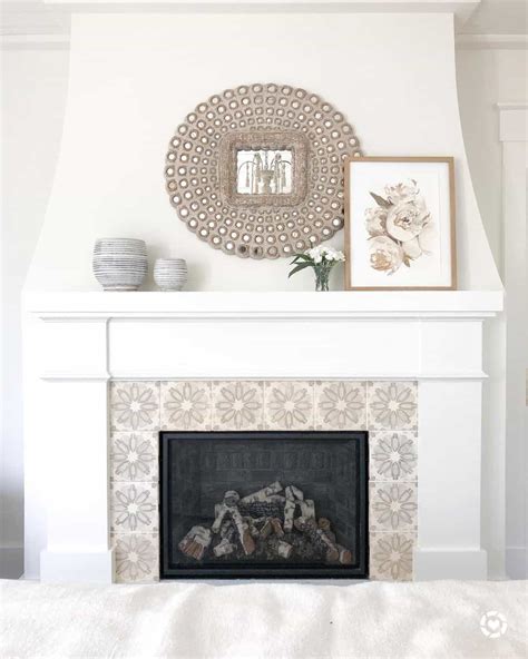 35 White Fireplace Mantel Ideas for a Stunning Focal Point