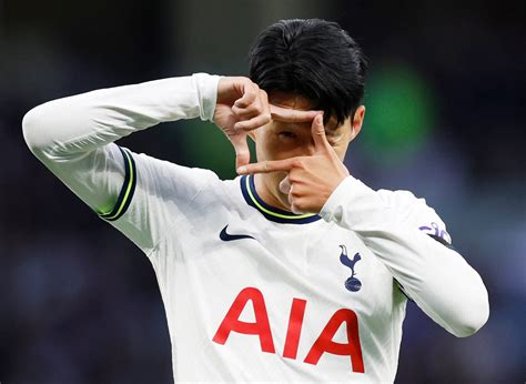 Tottenham 6 2 Leicester Heung Min Son Scores Sensational Hat Trick Off