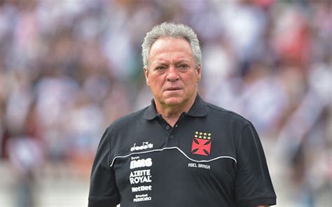 Tudo Que Vai Volta Rubro Negros Ironizam Críticas A Abel No Vasco