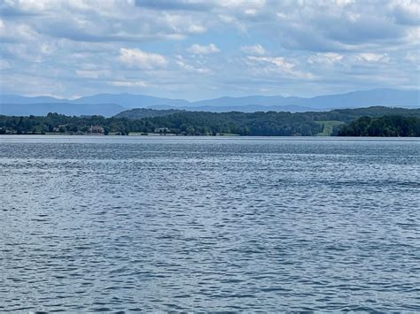 Tellico Lake: 55+ Community in Tennessee - Tellico Lake Home Team