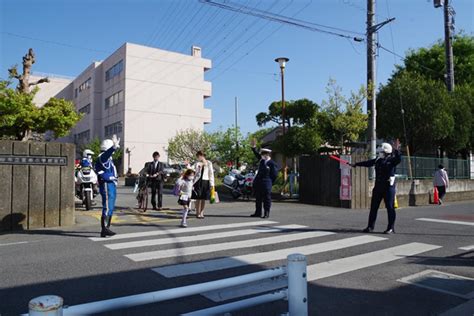 埼玉県警察本部交通部交通総務課 On Twitter 【越谷警察署 新入学児童に対する交通安全対策】 越谷警察署では、4月10日から4月