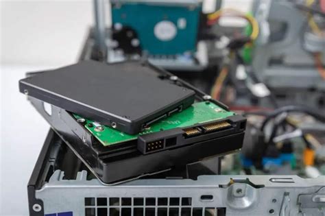 Can We Use SSD And HDD Together In Laptop? - TechColleague