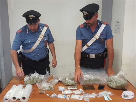 Lotta Allo Spaccio Di Droga Nella Capitale Arrestate 5 Persone