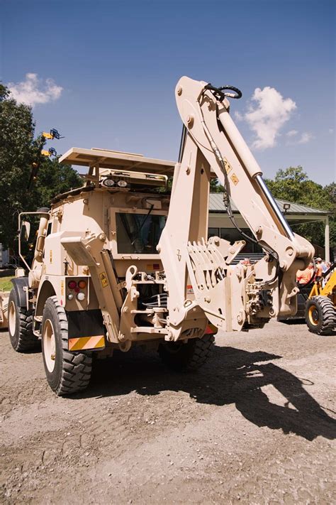 With 1000 Hmee High Speed Backhoes In Service Jcb Us Army