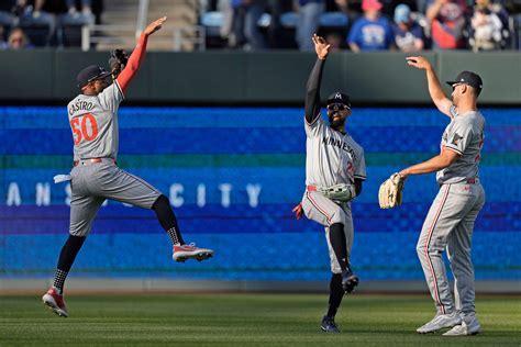 Byron Buxton Boosts Minnesota Twins With Return To Center Field After