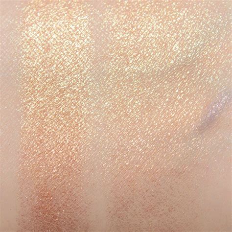 Natasha Denona Nude Super Glow Highlighter Review Swatches