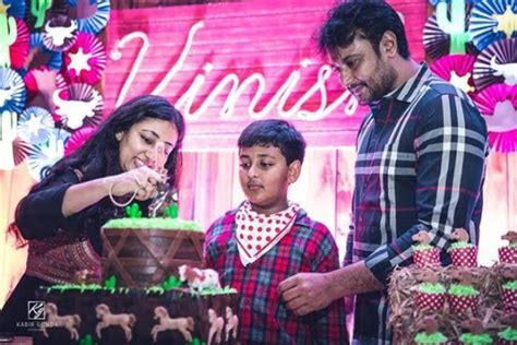 Darshan Unseen Family Photos - FilmiBeat