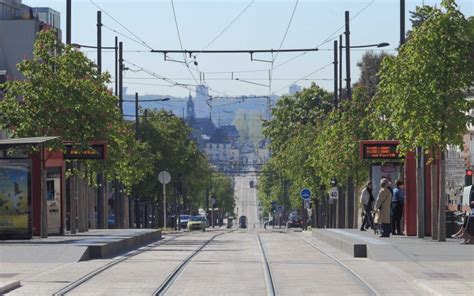 Visite Guid E Tours Au Fil Des Quartiers Autour De La Tranch E