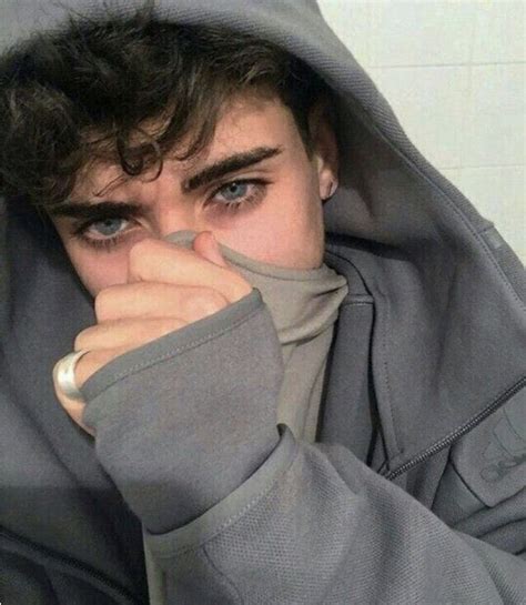 Cute White Gay Twink Selfie Lasemhood