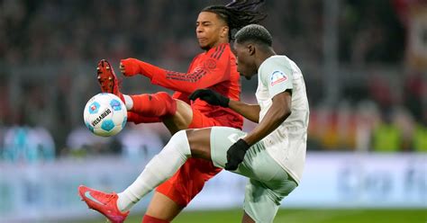 LIVE BAYERN MÜNCHEN WERDER BREMEN Dominant Bayern op zoek naar goal