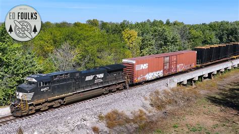 Solo Leader Brings Norfolk Southern Manifest Autorack Combo Separated