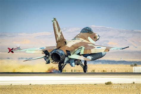 Israel Air Force F-16a Netz Photograph by Nir Ben-Yosef