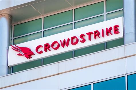 CrowdStrike stock price: CRWD valuation concerns remain | Invezz