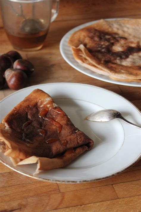 Cuillère et saladier Crêpes à la farine de châtaigne