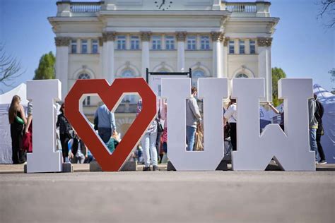 Oficjalny fanpage Wydziału Medycznego Strona internetowa Wydziału