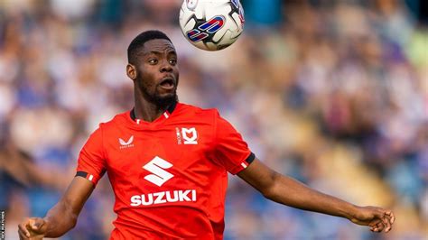 Jonathan Leko Burton Albion Sign Mk Dons Forward On Loan Bbc Sport