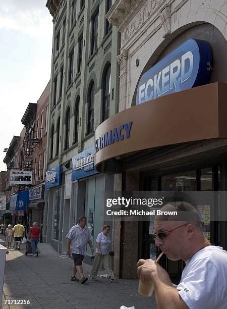 Eckerd Pharmacy Photos and Premium High Res Pictures - Getty Images