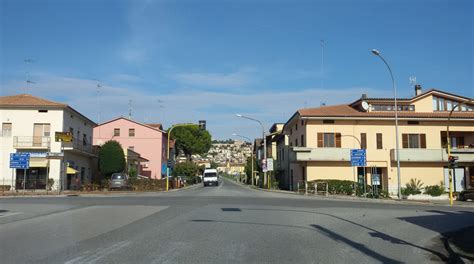 Padiglione Semaforo Guasto Incidenti E Caos Traffico Allincrocio