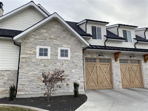 Roanoke Neutral Ashlar Style Real Stone Veneer Quarry Mill