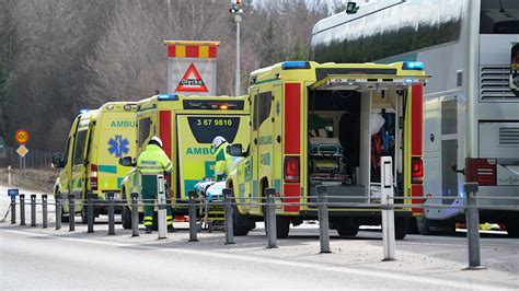 Äldre Man Död Efter Krock Barn Vårdas På Sjukhus P4 Kronoberg