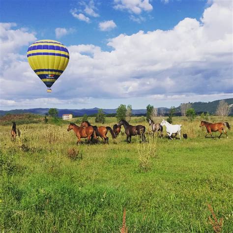 Hot Air Balloon Rides Near Barcelona Spain ASCENDIA SPORTS