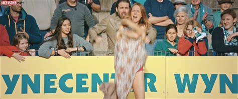 Streaker Nude Pics Page